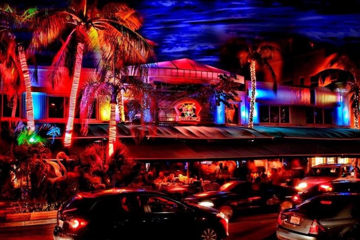 Mango’s Tropical Cafe