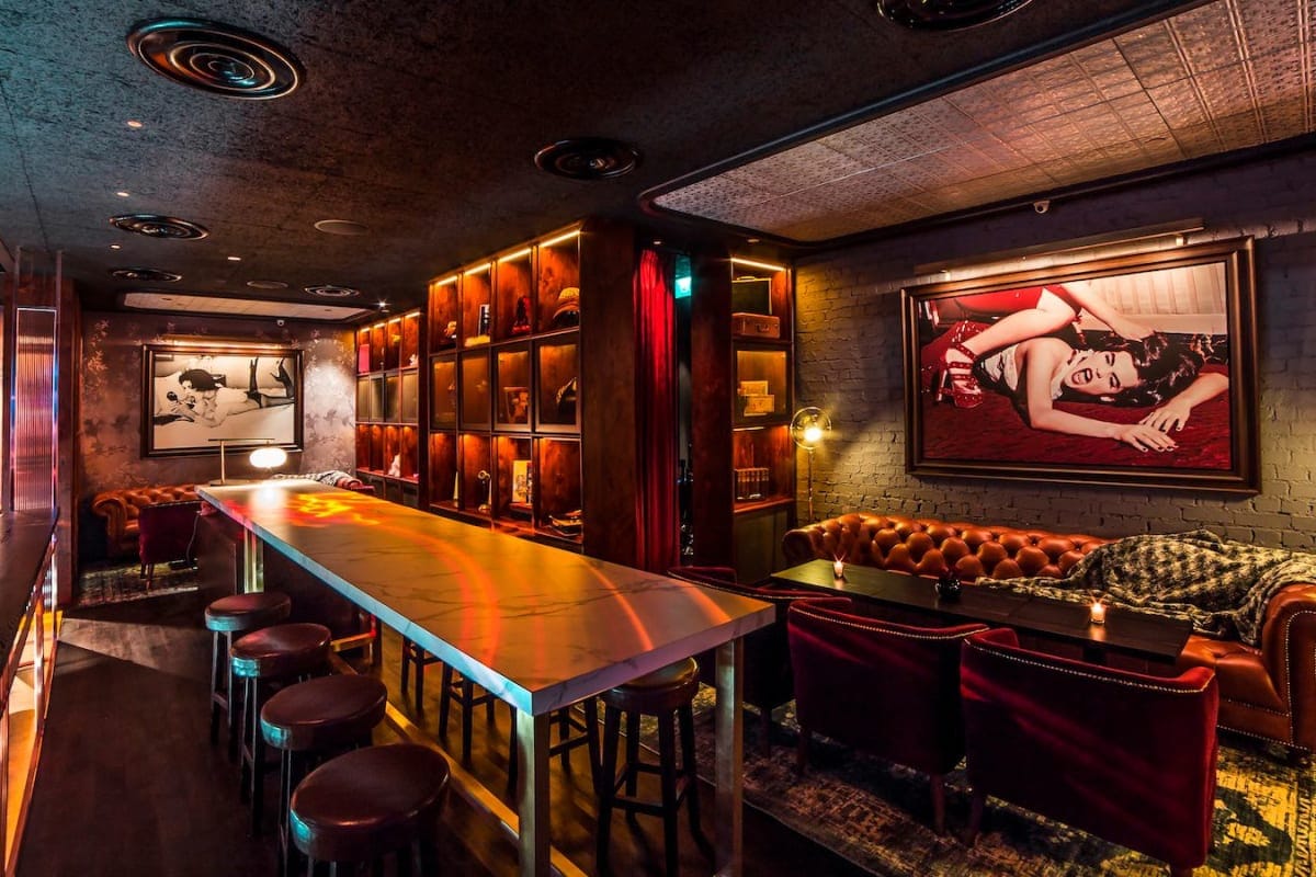 LuLu's Lounge