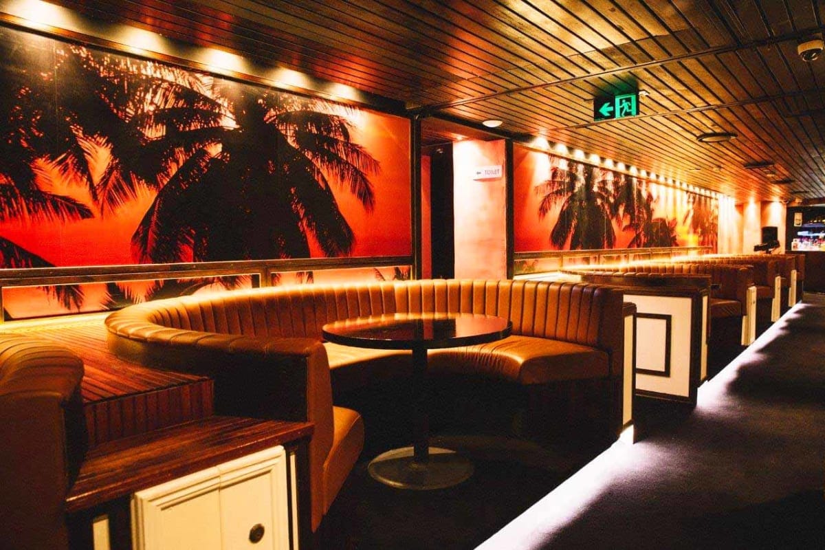 Flamingo Lounge