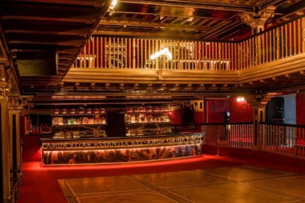 Teatro Magno