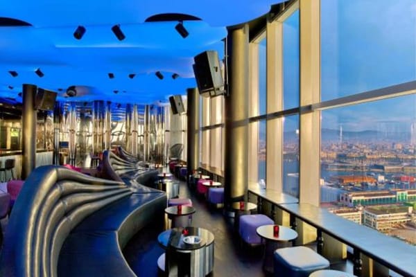 Wet Deck Hotel W