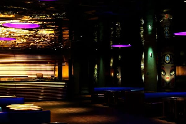 Komodo Lounge