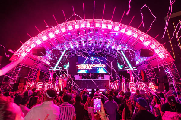 Daylight Beach Club