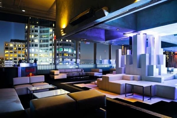 Elevate Lounge