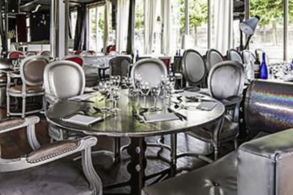 Café Barge
