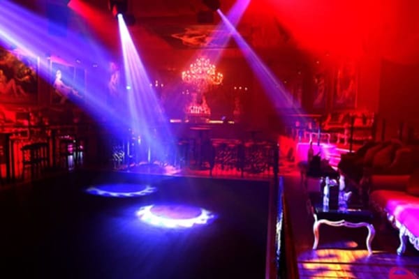 F Club