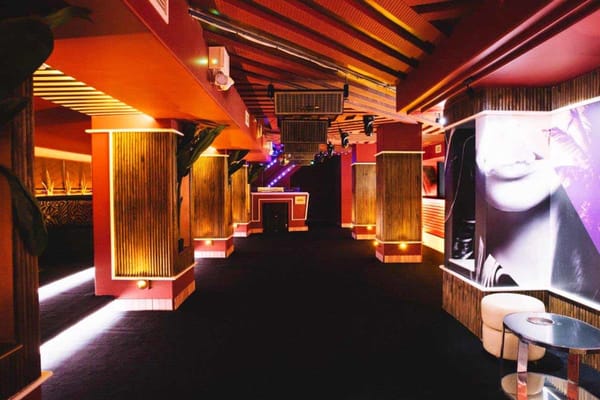 Flamingo Lounge