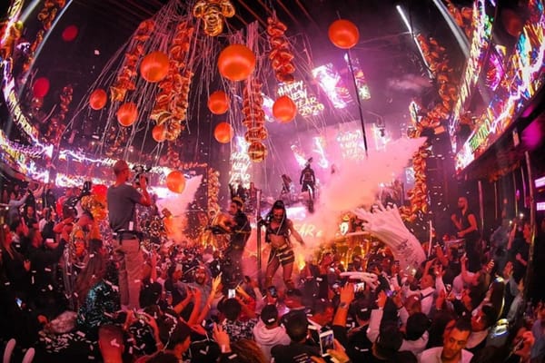 555 Famous NightClub