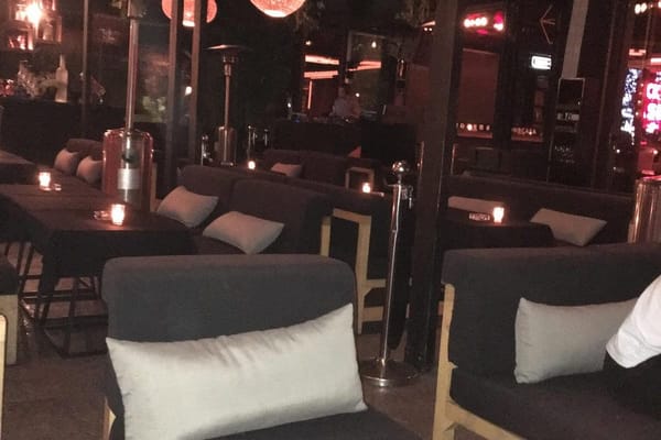 Maison B